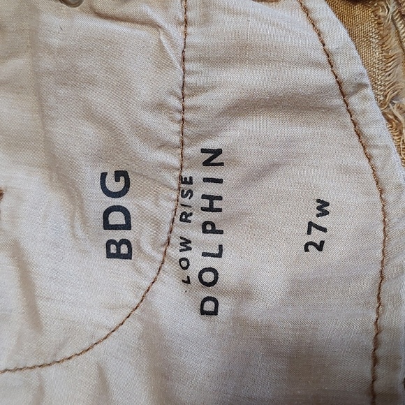 BDG Urban Outfitters Low Rise Dolphin Distressed shorts Size 27 - Picture 5 of 5
